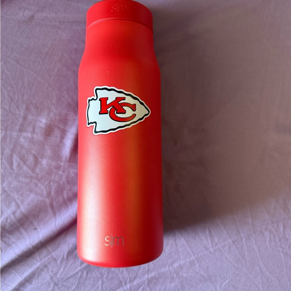 Simple Modern Kansas City Chiefs Red Water Bottle